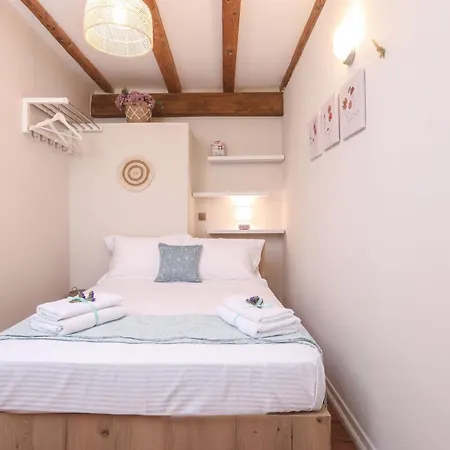 Casa Giovanni * Corfu (city)